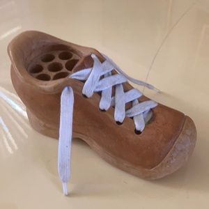 Pen or pencil holder